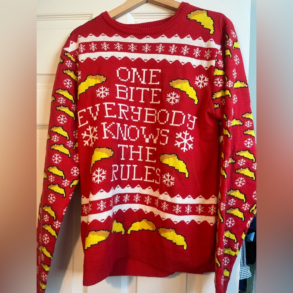 Official Barstool one bite everyone knows the rules sweatshirt, Mens M